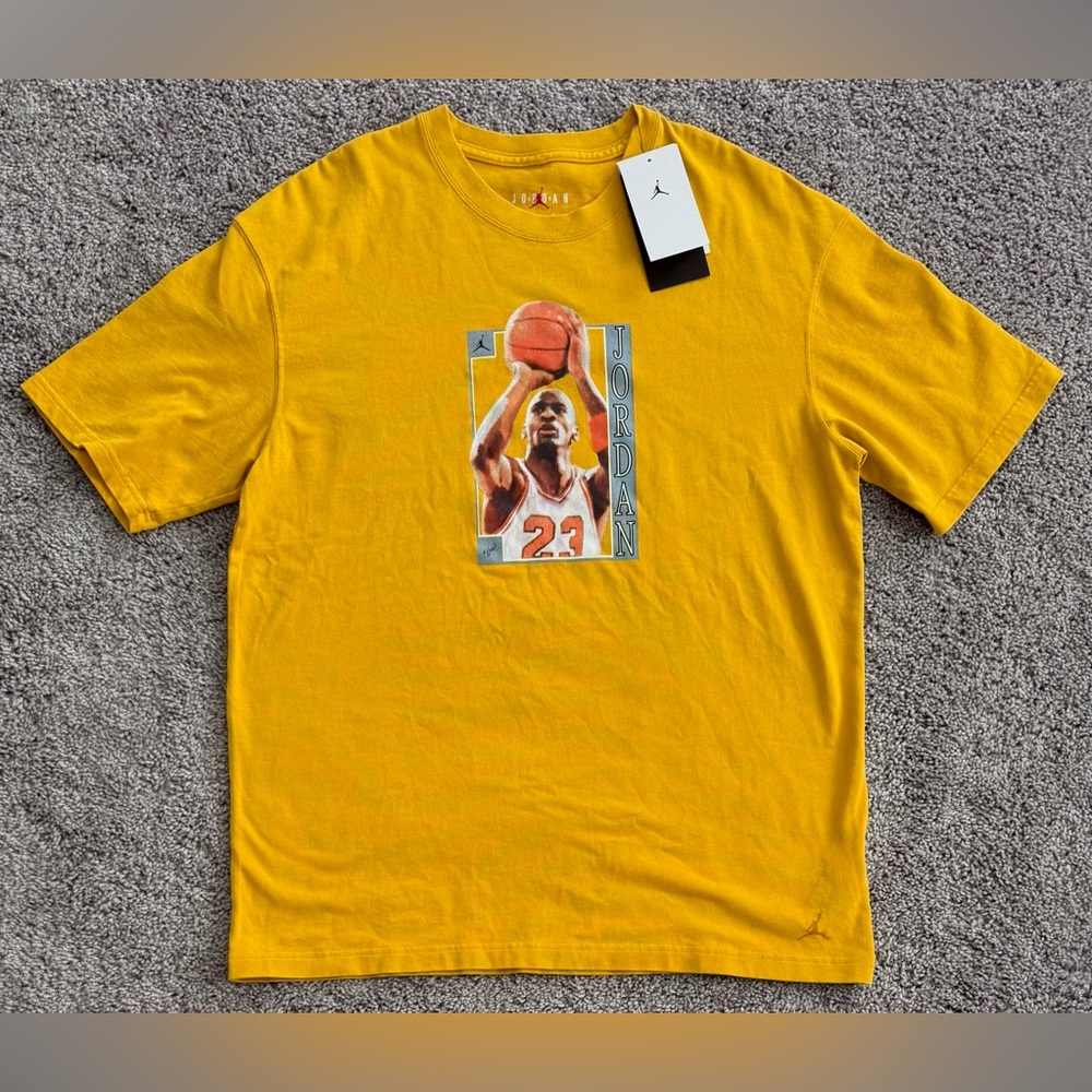 Nike Jordan‎ Oversized Graphic T-Shirt Michael Jordan Yellow FN5375-752 Size S